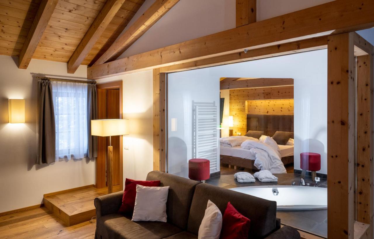 Ansitz Velseck-Residence Hotel ティーレス エクステリア 写真